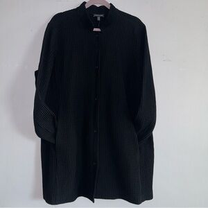 Eileen Fisher Black Textured Jacket Snap Buttons and pockets